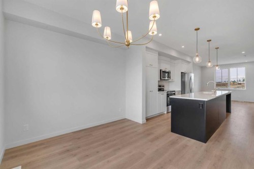 1497 Rangeview Drive Se, Calgary, AB - Indoor Photo Showing Kitchen With Upgraded Kitchen