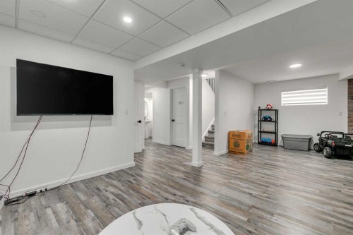 1807 Summerfield Boulevard Se, Airdrie, AB - Indoor