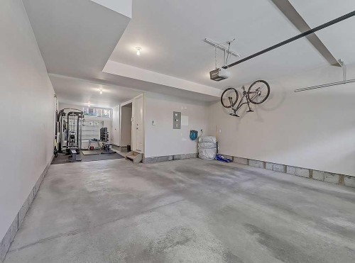 117 Nolancrest Common Nw, Calgary, AB - Indoor Photo Showing Garage
