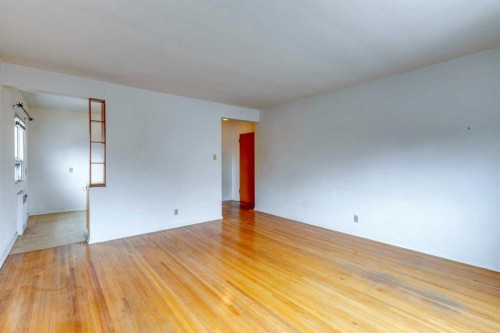 1216 15 Avenue Sw, Calgary, AB - Indoor Photo Showing Other Room