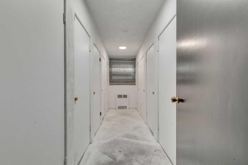 1216 15 Avenue Sw, Calgary, AB - Indoor Photo Showing Other Room