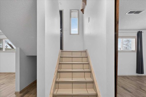 314 Nelson Road, Carseland, AB - Indoor Photo Showing Other Room