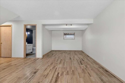 314 Nelson Road, Carseland, AB - Indoor Photo Showing Other Room