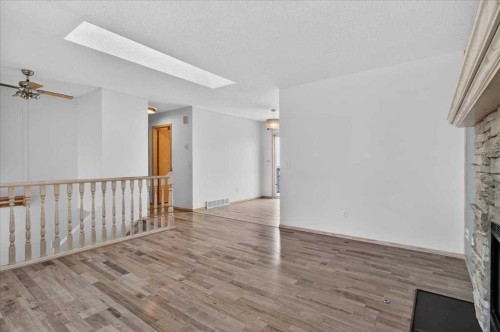 314 Nelson Road, Carseland, AB - Indoor Photo Showing Other Room