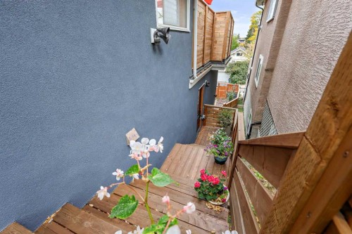 2126 18A Street Sw, Calgary, AB - Outdoor