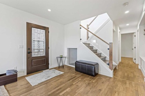 2126 18A Street Sw, Calgary, AB - Indoor