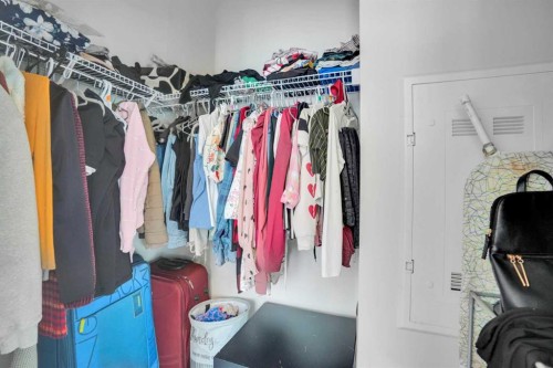 318 Redstone Crescent Ne, Calgary, AB - Indoor With Storage
