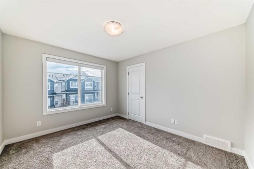 710 Sage Hill Grove Nw, Calgary, AB - Indoor Photo Showing Other Room