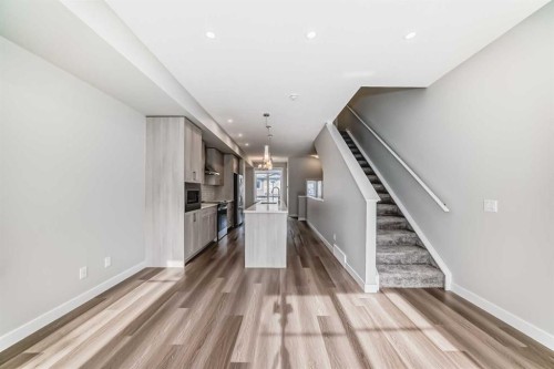 710 Sage Hill Grove Nw, Calgary, AB - Indoor Photo Showing Other Room