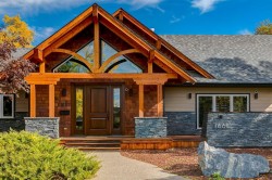 1661 St Andrews Place NW Calgary, AB T2N 3Y4