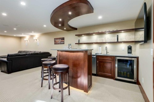 1661 St Andrews Place Nw, Calgary, AB - Indoor Photo Showing Other Room