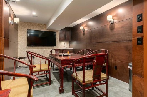 1661 St Andrews Place Nw, Calgary, AB - Indoor