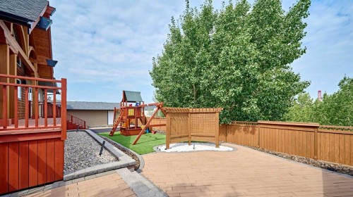 1661 St Andrews Place Nw, Calgary, AB - Outdoor