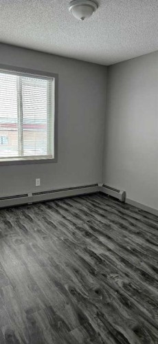 311-1000 Citadel Meadow Point Nw, Calgary, AB - Indoor Photo Showing Other Room