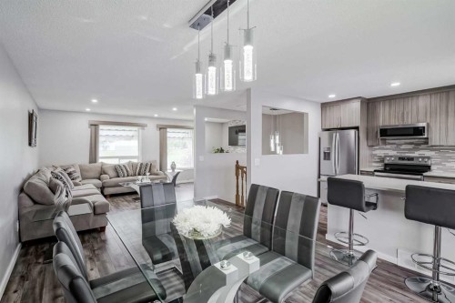 4108 Marlborough Drive Ne, Calgary, AB - Indoor