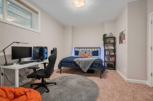 7418 36 Avenue Nw, Calgary, AB - Indoor