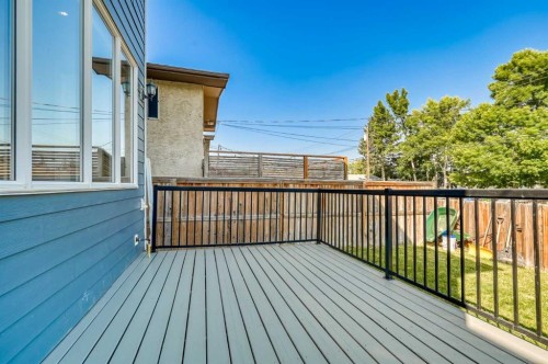 7418 36 Avenue Nw, Calgary, AB - Outdoor With Exterior