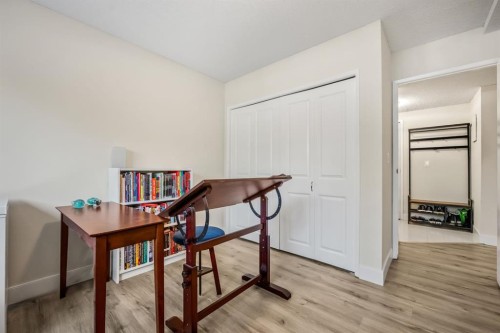 7-821 3 Avenue Sw, Calgary, AB - Indoor Photo Showing Other Room