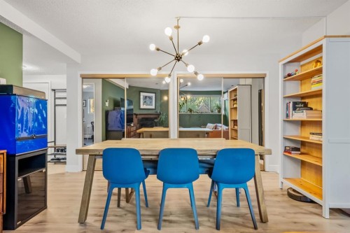 7-821 3 Avenue Sw, Calgary, AB - Indoor Photo Showing Dining Room