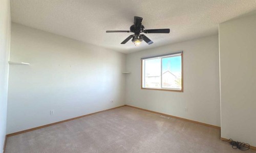 244 Los Alamos Place Ne, Calgary, AB - Indoor Photo Showing Other Room