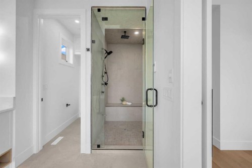 2020 22 Avenue Nw, Calgary, AB - Indoor