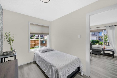 4 Saddlecreek Terrace Ne, Calgary, AB - Indoor Photo Showing Bedroom
