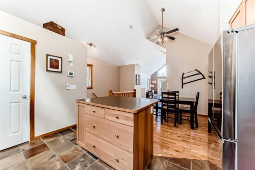 12-903 Wilson Way, Canmore, AB - Indoor