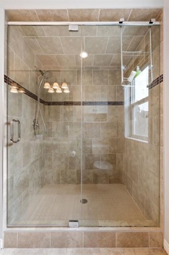 2938 Chinook Winds Drive Sw, Airdrie, AB - Indoor Photo Showing Bathroom