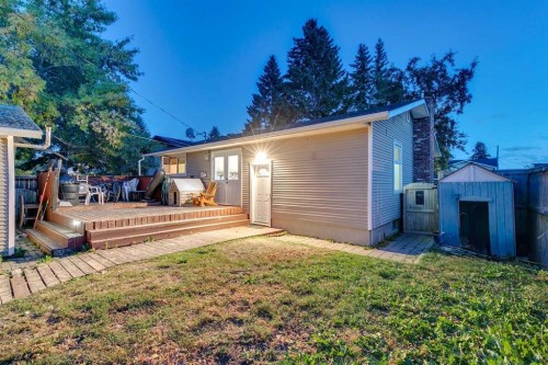 100 Allandale Close Se, Calgary, AB - Outdoor
