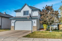 102 Parklane Drive  Strathmore, AB T1P 1R2