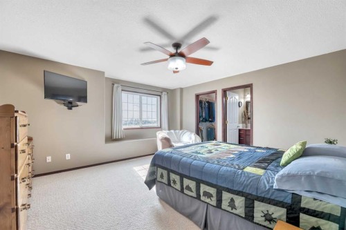 102 Parklane Drive, Strathmore, AB - Indoor Photo Showing Bedroom