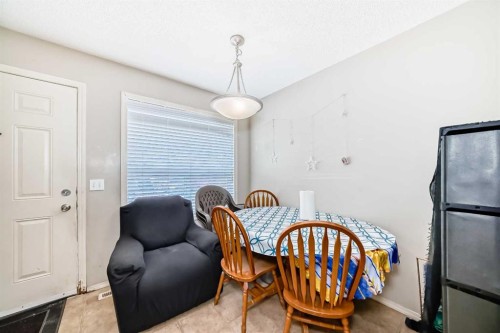 147 Saddlebrook Point Ne, Calgary, AB - Indoor Photo Showing Dining Room