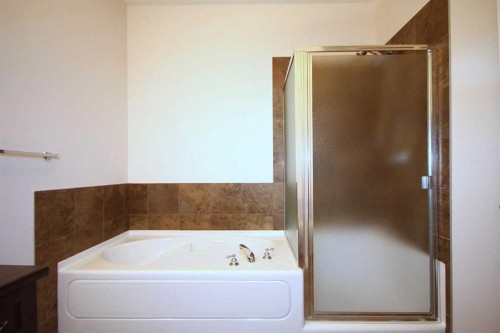 518-30 Discovery Ridge Close Sw, Calgary, AB - Indoor Photo Showing Laundry Room