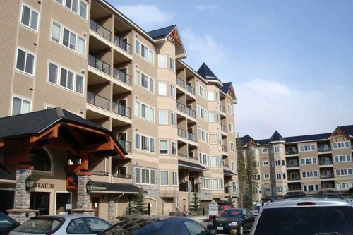 518-30 Discovery Ridge Close Sw, Calgary, AB - Outdoor With Balcony With Facade