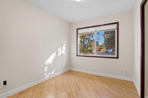 436 Attica Drive Se, Calgary, AB - Indoor Photo Showing Other Room