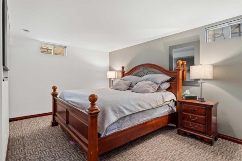 436 Attica Drive Se, Calgary, AB - Indoor Photo Showing Bedroom