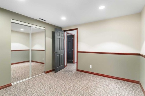 436 Attica Drive Se, Calgary, AB - Indoor Photo Showing Other Room