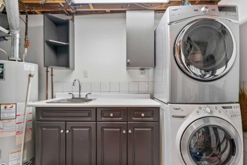 436 Attica Drive Se, Calgary, AB - Indoor Photo Showing Laundry Room