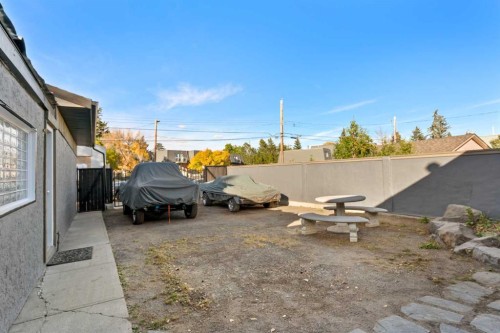 436 Attica Drive Se, Calgary, AB - Outdoor