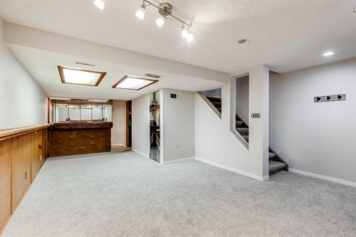 292 Falton Drive Ne, Calgary, AB - Indoor
