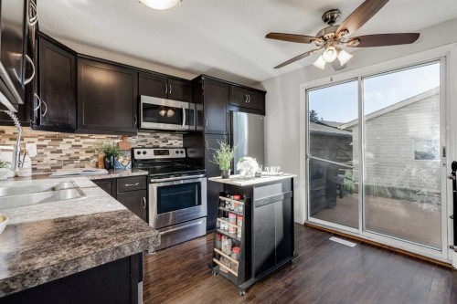 292 Falton Drive Ne, Calgary, AB - Indoor Photo Showing Kitchen With Upgraded Kitchen