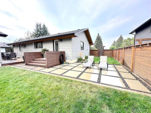 139 Wildwood Drive Sw, Calgary, AB - Outdoor With Deck Patio Veranda With Exterior