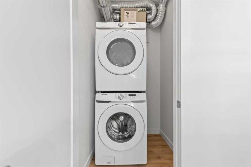 112-40 Walgrove Walk Se, Calgary, AB - Indoor Photo Showing Laundry Room