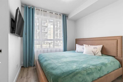 112-40 Walgrove Walk Se, Calgary, AB - Indoor Photo Showing Bedroom