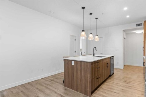 112-40 Walgrove Walk Se, Calgary, AB - Indoor Photo Showing Other Room