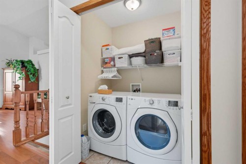 79 Hillcrest Boulevard, Strathmore, AB - Indoor Photo Showing Laundry Room