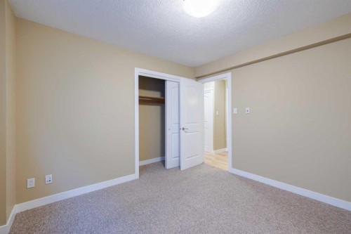 10-1715 13 Street Sw, Calgary, AB - Indoor Photo Showing Other Room