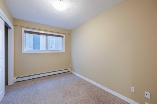 10-1715 13 Street Sw, Calgary, AB - Indoor Photo Showing Other Room