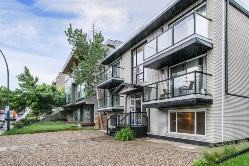 10-1715 13 Street Sw, Calgary, AB - Outdoor With Balcony