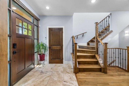 120 7 Avenue Ne, Calgary, AB - Indoor Photo Showing Other Room